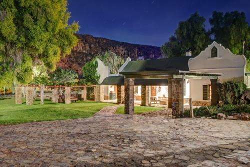 Buccara Willow Slopes Lodge