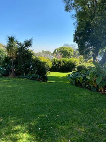 Hostal Roots & Rest Parktown West