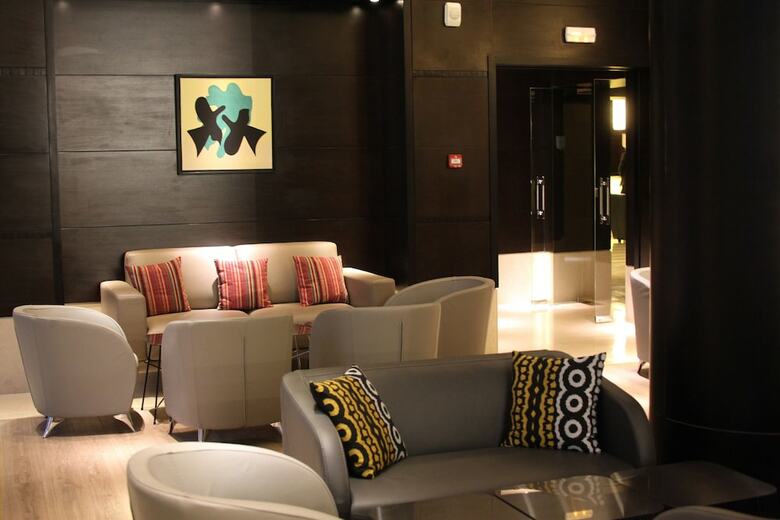 Le Corail Suites Hotel