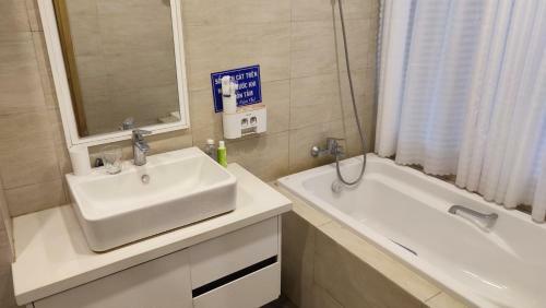 Apartamento C?n H? Flc Sea Tower Quy Nh?n