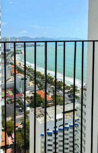 V Luxury Goldcoast Apartment Nha Trang