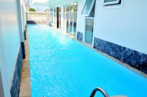 Apartamento Luxurious 6 Bedroom House