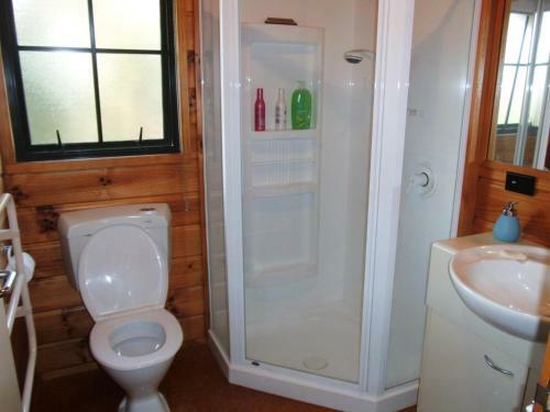 Tui Retreat - Matarangi Holiday Home