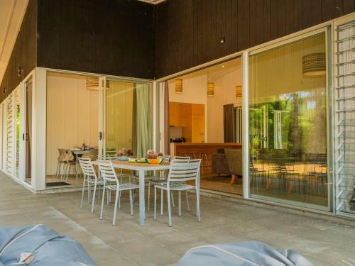 The Golden Hideaway - Matarangi Holiday Home