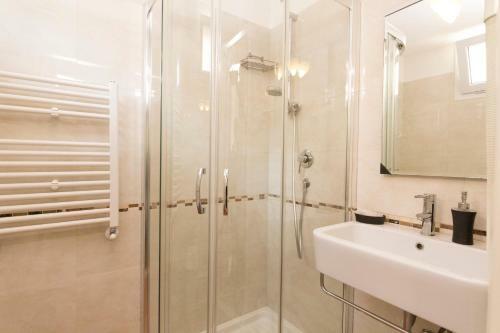 Hostal Lewisrooms Affittacamere
