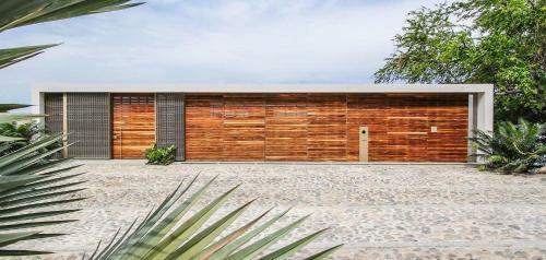 New Oceanfront Luxury Villa In Puerto Vallarta