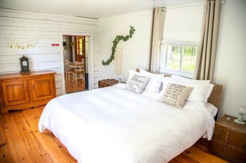 Chic Boh�me, Bord de Lac Priv�, 30min de Tremblant