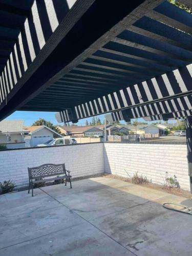 Newly Renovated 4 Bdr Home In Orange County, Ca