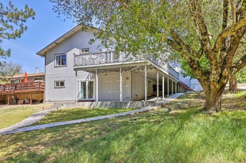 Stunning Groveland Home With Outdoor Kitchen!