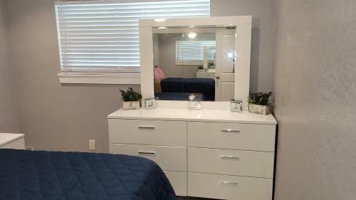 Cozy Apartment In Huntington Beach