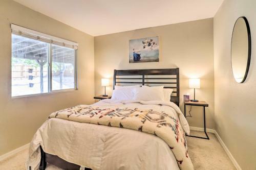 Joshua Tree Escape With Private Yard And Hot Tub!