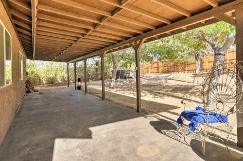 Joshua Tree Escape With Private Yard And Hot Tub!