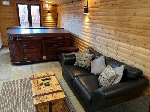 Two Pound Cottage By Cliftonvalley Apartments