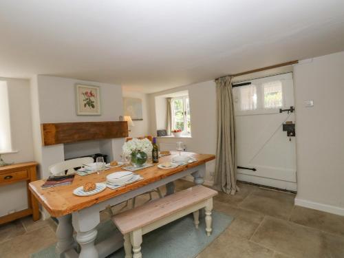 Alices Cottage