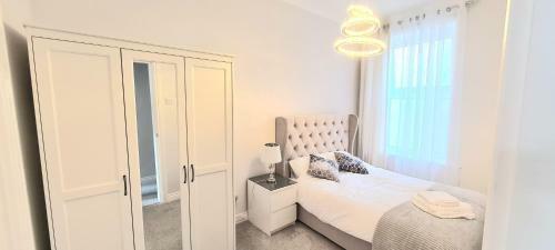 Apartamento Spacious 3 Bedroom Flat Near The Sea