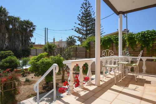 Art Garden House - 500m From The Beach