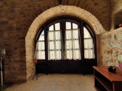 Traditional Medieval Holiday House In Kalamoti