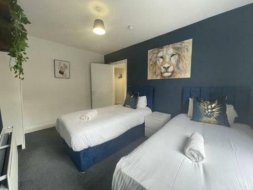 Morden Holiday House Next To Brighton Beach Sleep 15