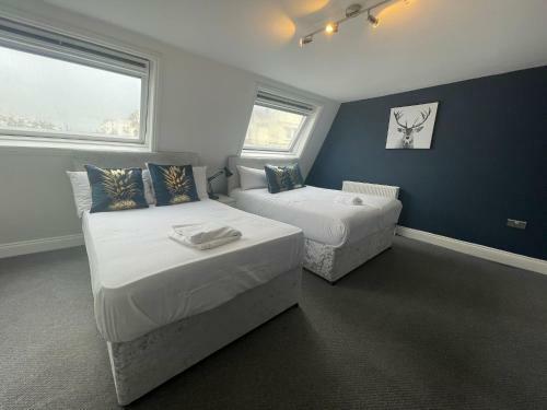 Morden Holiday House Next To Brighton Beach Sleep 15