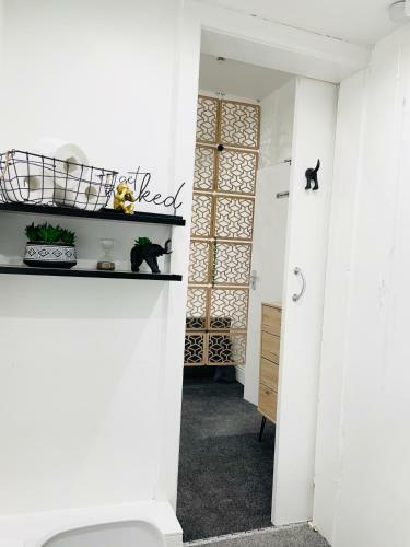 Lovely Estelle Studio Apartment By Citynest