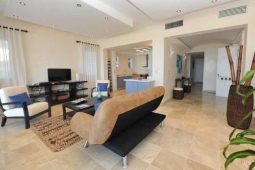 Aparthotel Watermark Luxury Oceanfront Residences