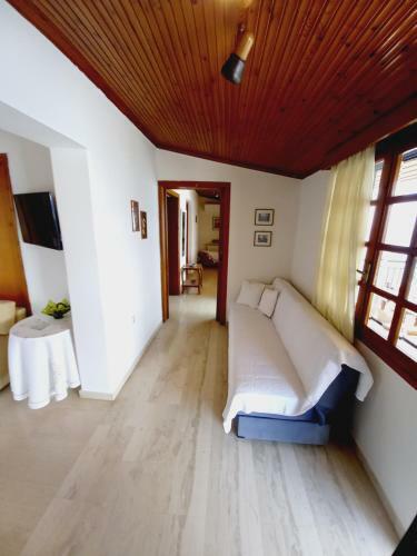 Ekie Apartment 2 With Sea View