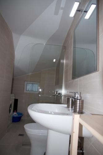 Modern Apartment In Kalamata