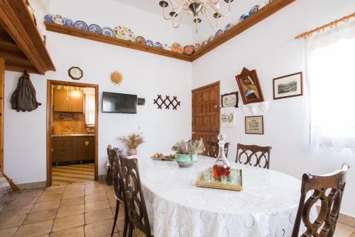 Mertonas View House