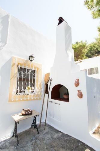 Mertonas View House