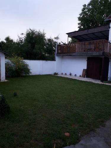 Nat�lia Apartman