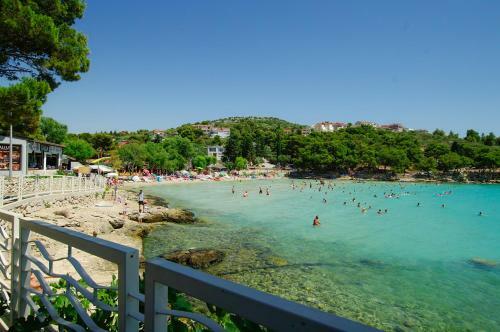 Apartamento Murter-slanica Beach Id 928