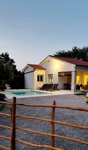 Villa Nevera