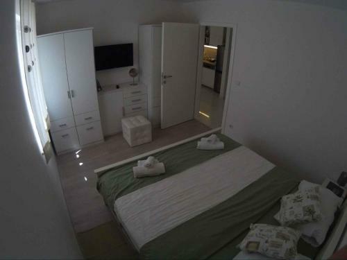 Apartment In Njivice - Insel Krk 42626