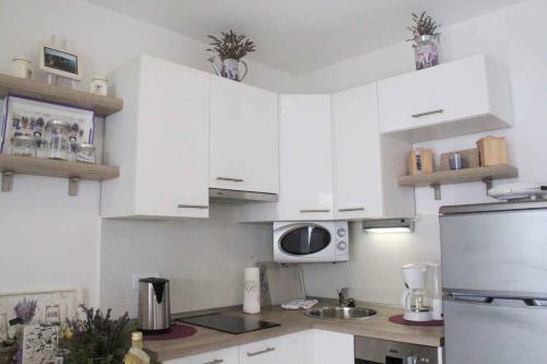 Apartment In Njivice - Insel Krk 42627