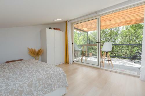 Peroj's Green Oasis - Holiday Home