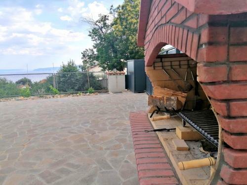 New Apartment With Terrace And Sea View 1