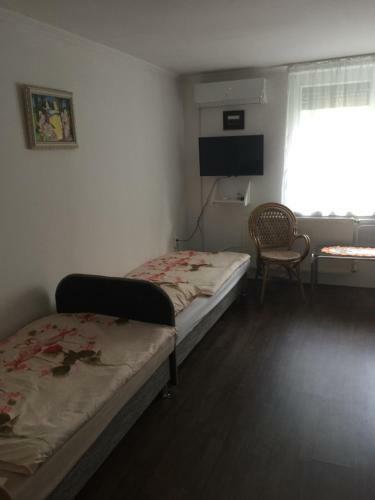 Betty Apartman