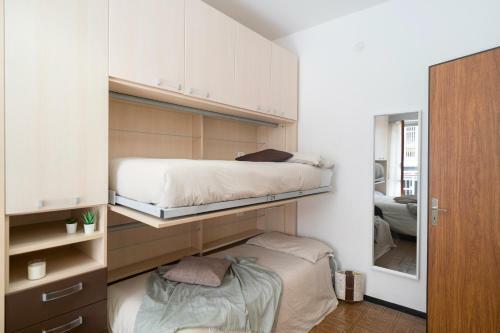 Apartamento [via Bologna] Tranquillo E Comodo A 400m Dal Mare.