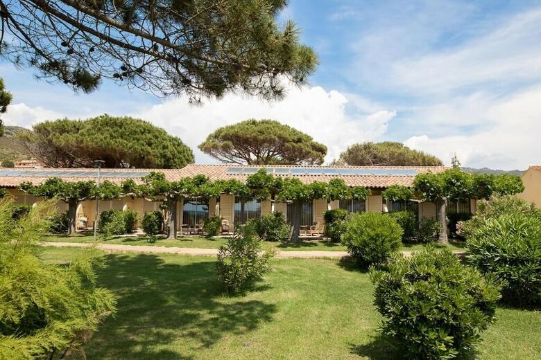 Hotel Marina Di Lava