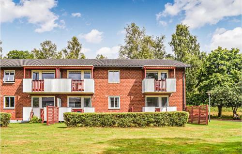Beautiful Apartment In Hyltebruk With #252