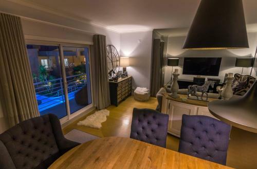 Apartamento Penthouse Duplex Rooftop Jacuzzi 4 Rooms 6 Beds 8 Persons