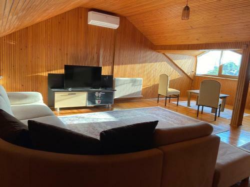 Bursa Uluda? Ete?inde, Orman?n ?�erisinde, Havuzlu Bah�eli Kiral?k Villa