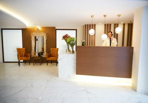 Hotel M?ra Otel Alsancak
