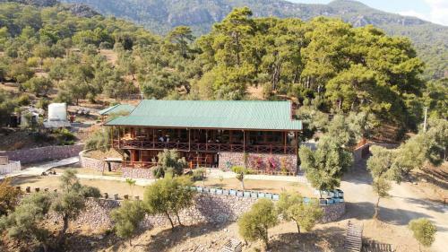 Hotel �and?r Resort Restaurant