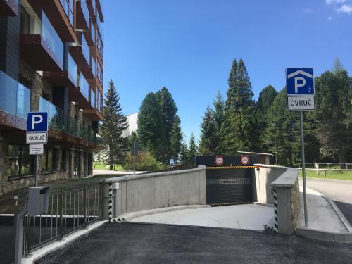 Aparthotel Apartm�n S V�h?adom Na ?t�ty Ovru? 312