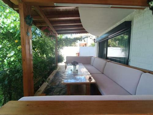 Luxury Pa?ak�y Triplex Villa + Grand Garden