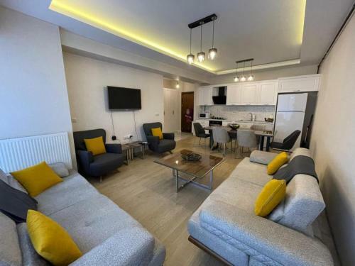 Apartamento Alpi? Aden House Evler?