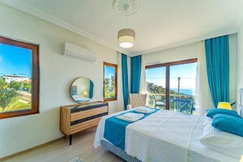 Havuz Olana?? Sunan Deniz Manzaral? Rahat Villa