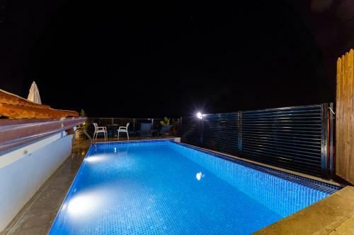 Havuz Olana?? Sunan Deniz Manzaral? Rahat Villa