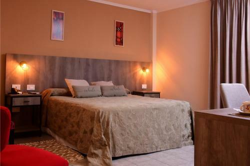 La Retama Hotel